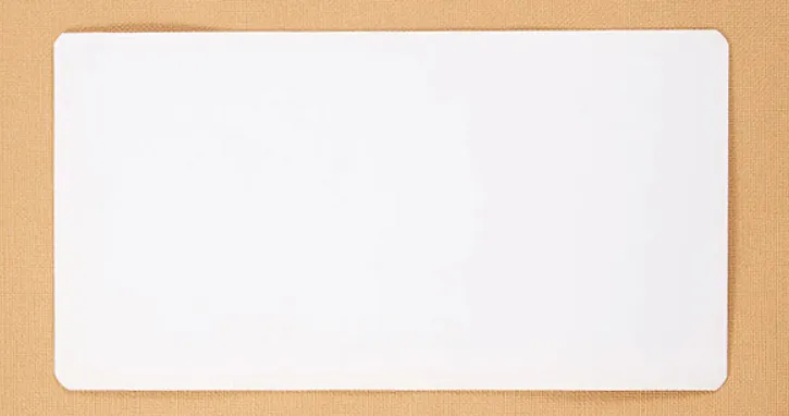 角の丸い白いボール紙、A5、250gのホワイトボード紙、衣類や下着用の硬質ボール紙、裏面がグレーの白い両面ボード